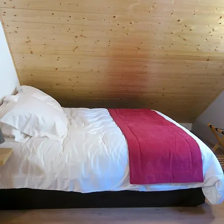 L'oberge Hotel Arlos